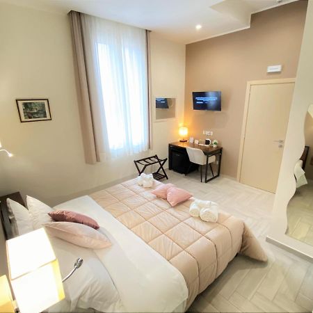 B&B De Nava Suite Ρέτζιο ντι Καλάμπρια Εξωτερικό φωτογραφία