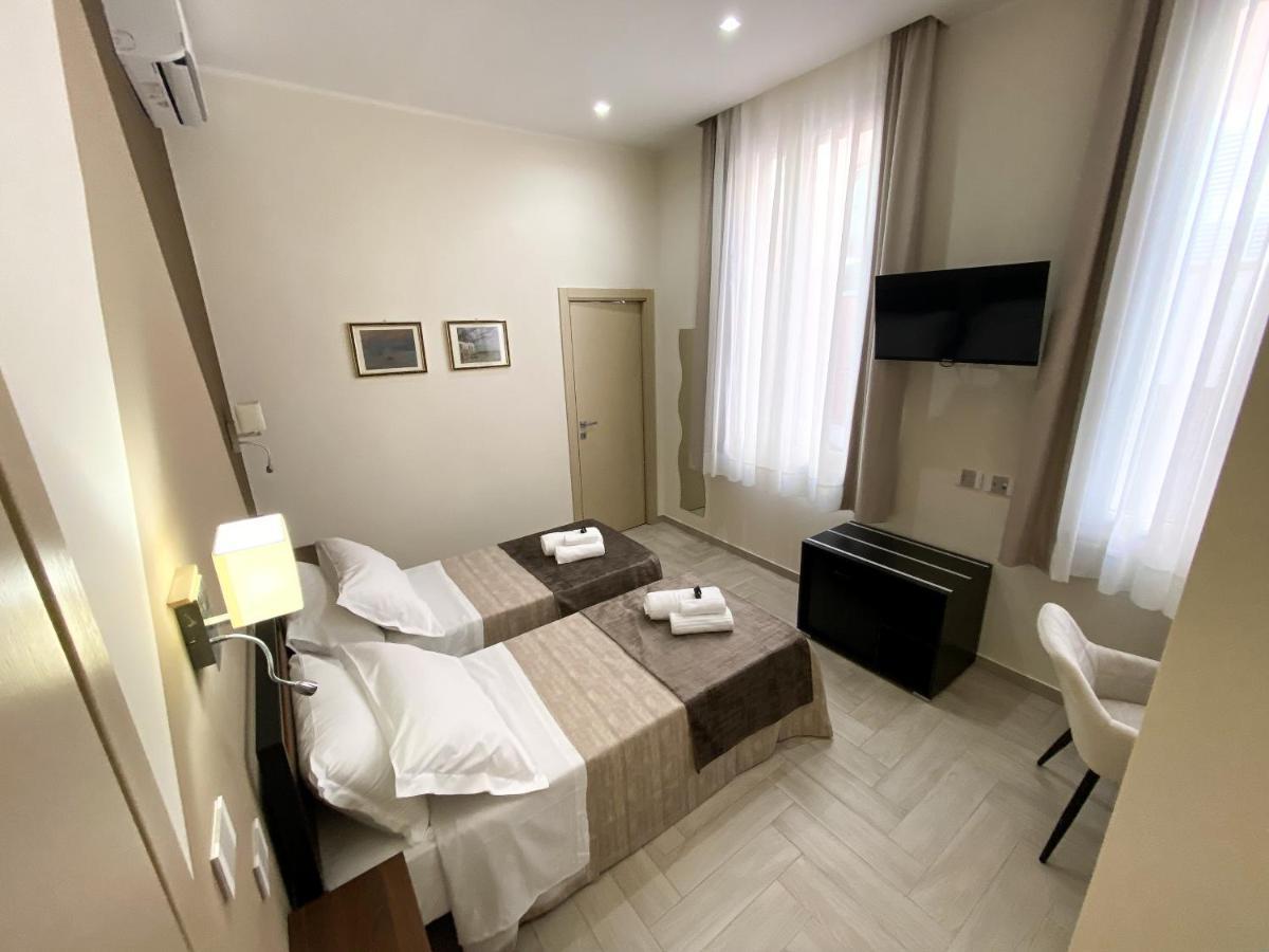 B&B De Nava Suite Ρέτζιο ντι Καλάμπρια Εξωτερικό φωτογραφία