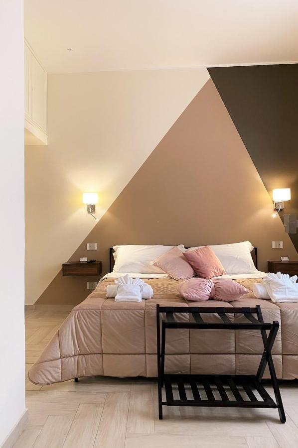B&B De Nava Suite Ρέτζιο ντι Καλάμπρια Εξωτερικό φωτογραφία