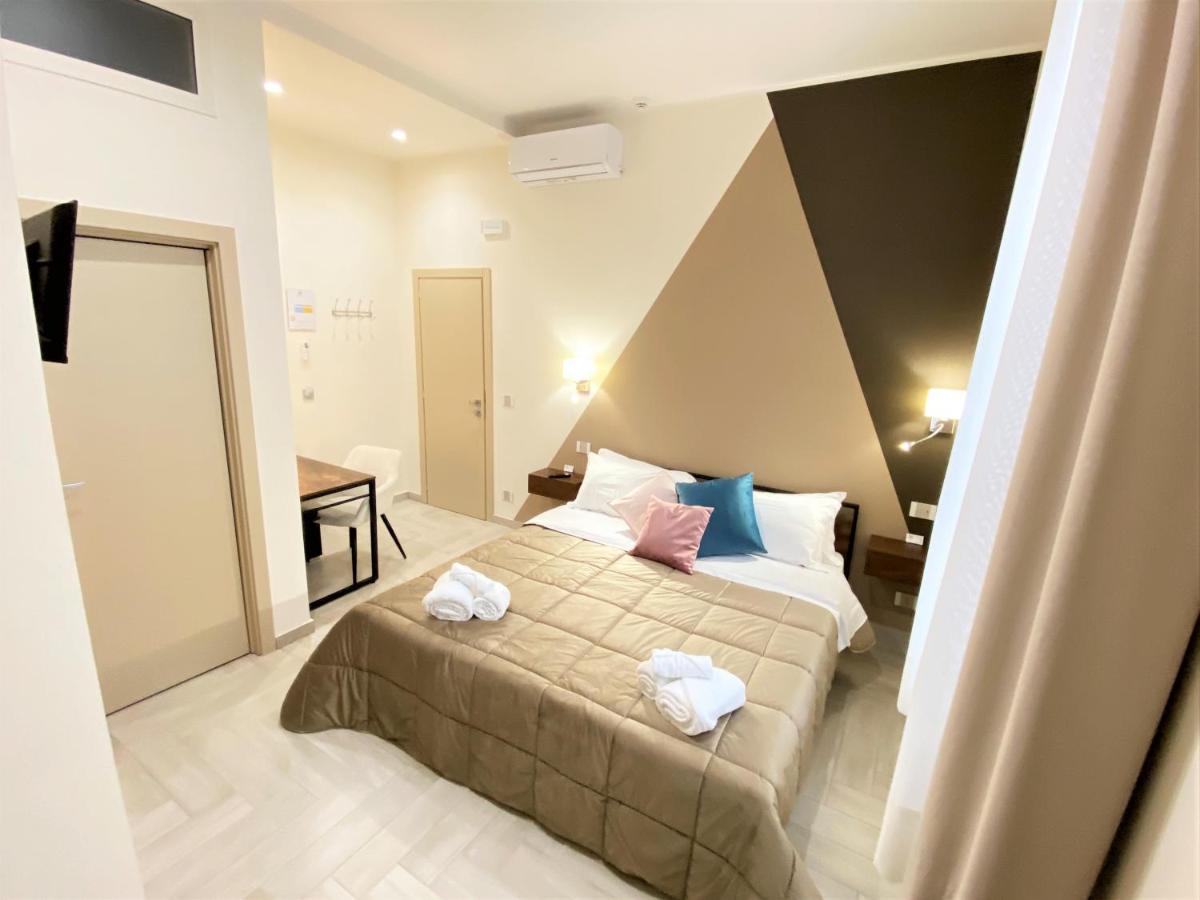 B&B De Nava Suite Ρέτζιο ντι Καλάμπρια Εξωτερικό φωτογραφία
