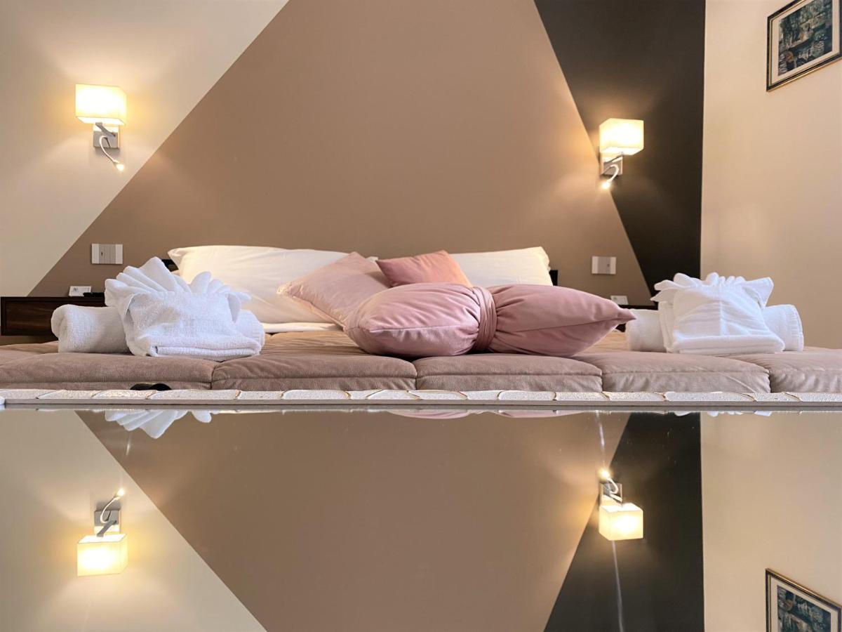 B&B De Nava Suite Ρέτζιο ντι Καλάμπρια Εξωτερικό φωτογραφία