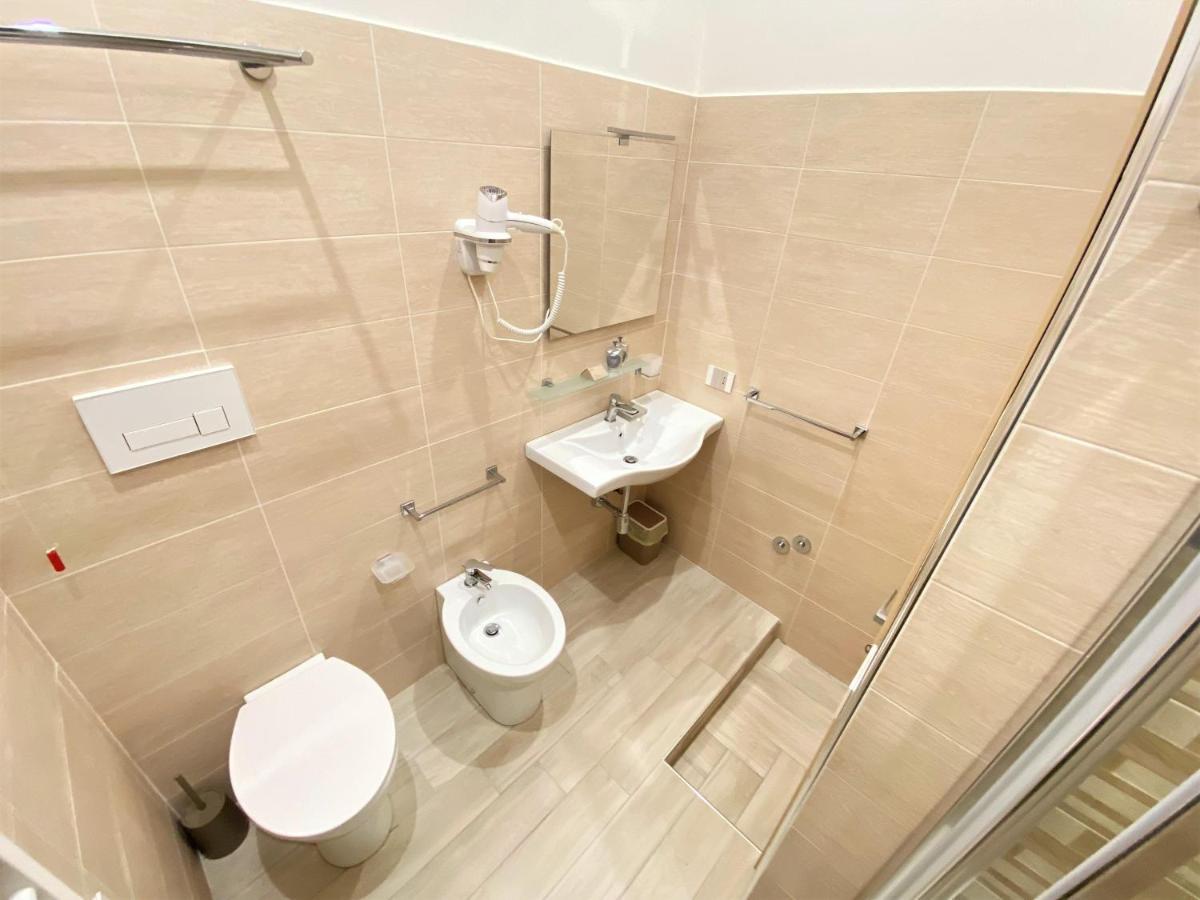 B&B De Nava Suite Ρέτζιο ντι Καλάμπρια Εξωτερικό φωτογραφία