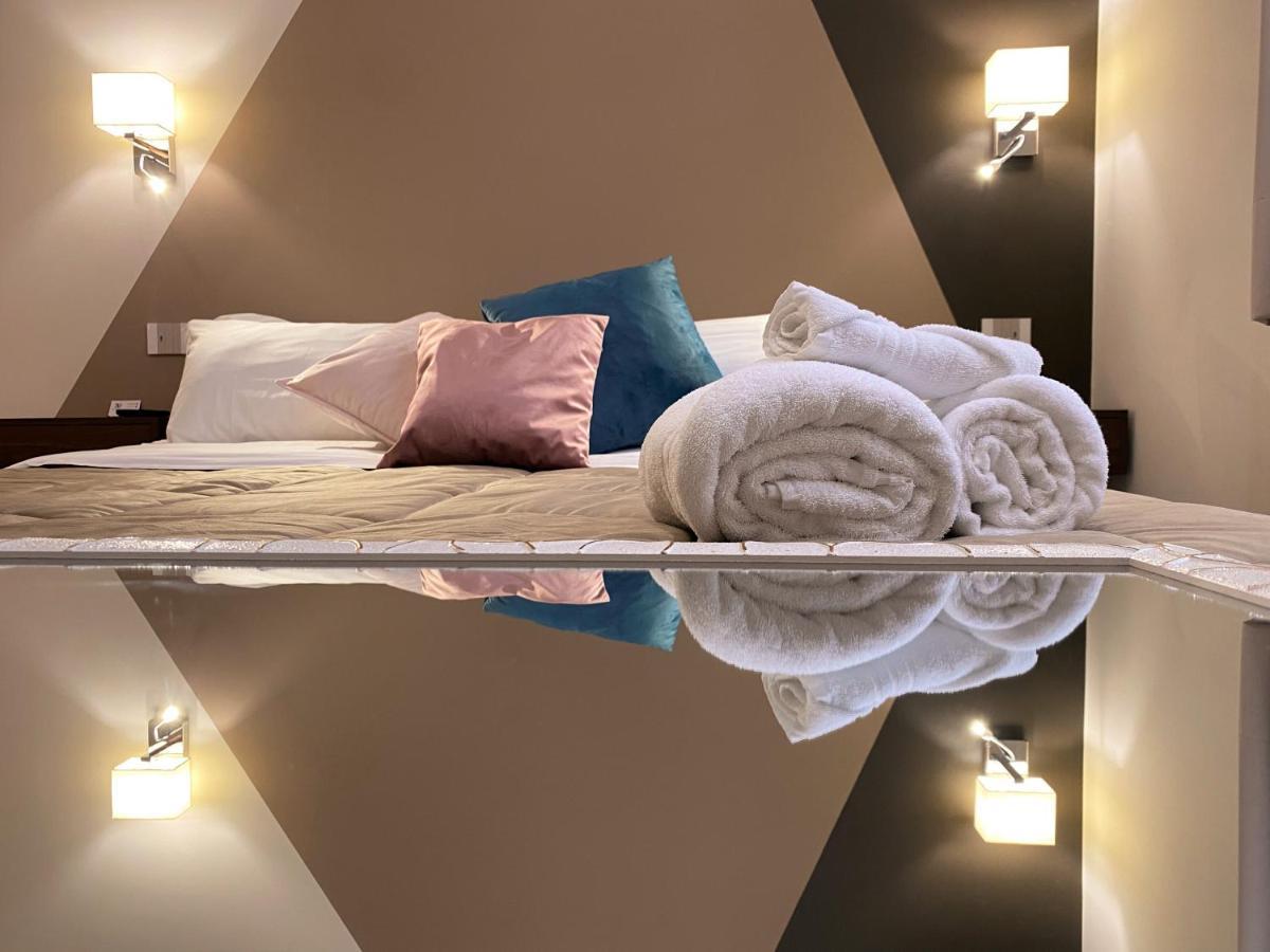 B&B De Nava Suite Ρέτζιο ντι Καλάμπρια Εξωτερικό φωτογραφία