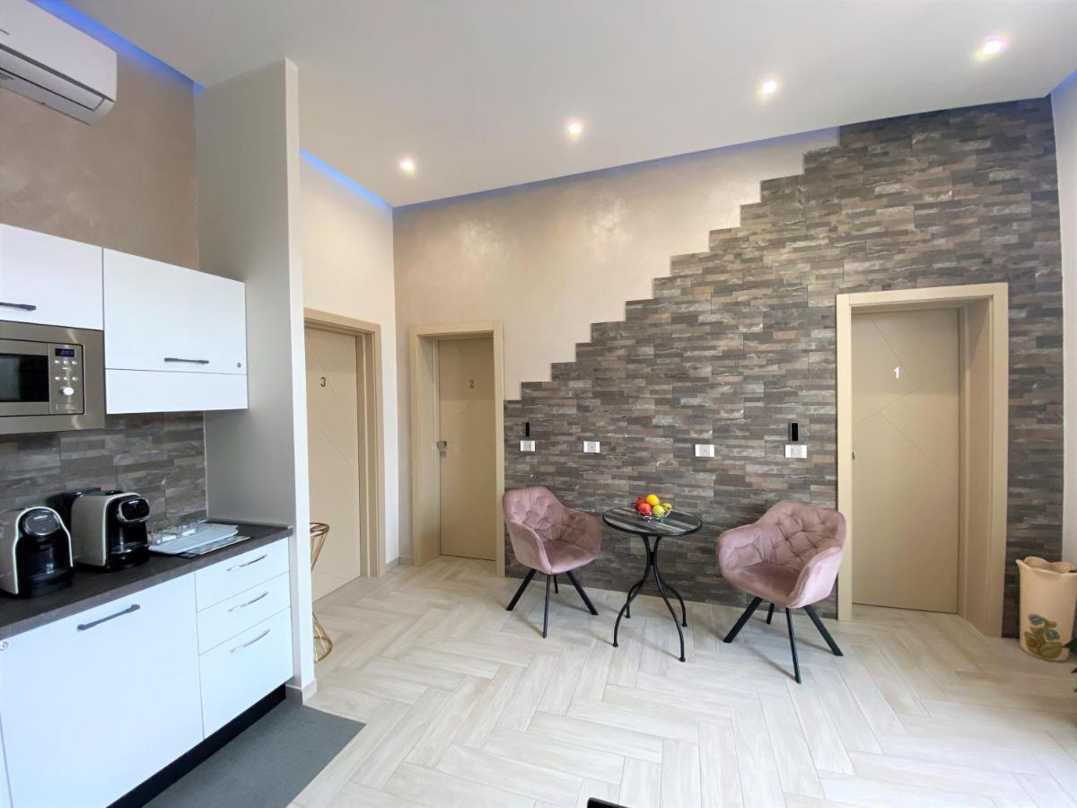 B&B De Nava Suite Ρέτζιο ντι Καλάμπρια Εξωτερικό φωτογραφία